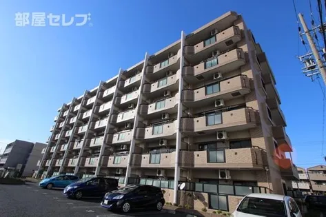 上高畑コーポ丸万の画像
