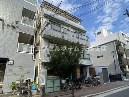 ニコーホワイトハイツ【2階】の外観