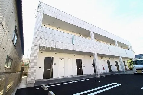 オーディヴル・スミ【2階】の外観