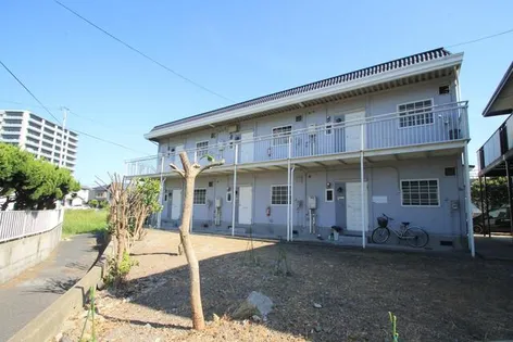 岡ハイツB棟【102号室】の外観