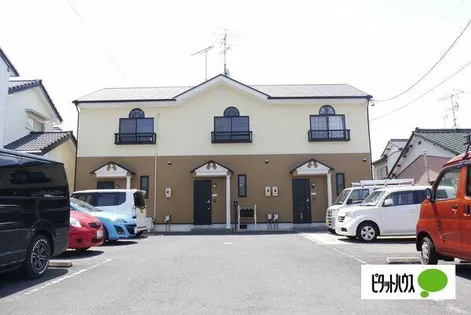 愛知県岩倉市石仏町天王【テラスハウス】の外観