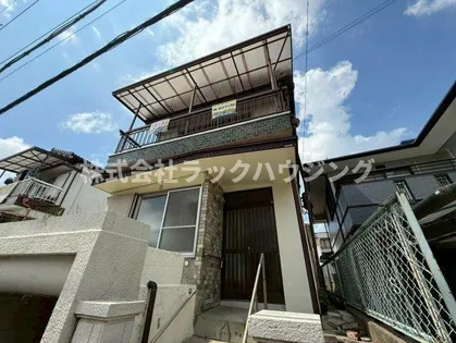 大阪府寝屋川市成田東町【一戸建】の外観