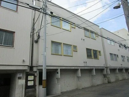 Y'SーSQUAREの画像