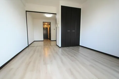 ウエストアヴェニュー【2階】の内装