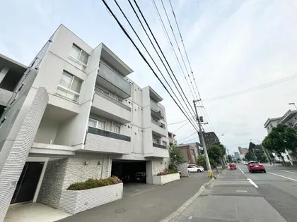 ファランドール平岸の画像