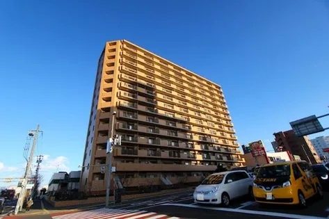 ダイアパレス月寒中央通【1階】の外観