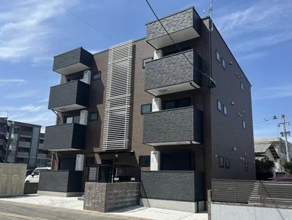 福岡県那珂川市中原1丁目【アパート】の外観