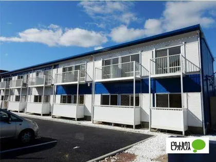 GLANZ【2階】の外観