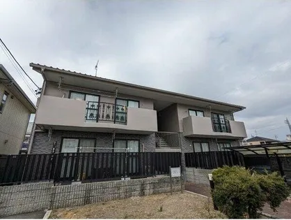 アカデミーセザンヌの画像