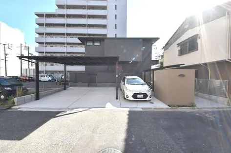 CARO【1階】の外観