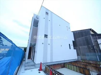 エール高畑【2階】の外観