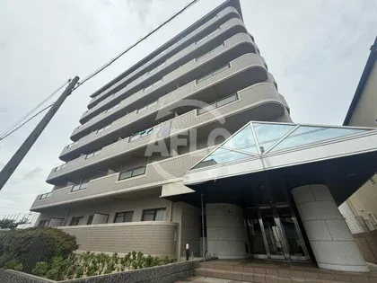 ヴィラシャトー【6階】の外観