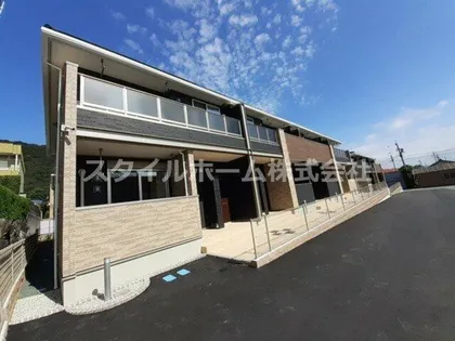 ベル ルタン B【1階】の外観