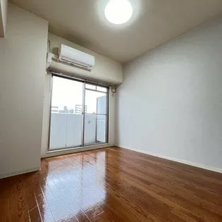 クラシタイヤー新栄【6階】の居間