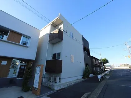 Iris(アイリス)【1階】の外観