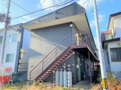 RERA COURT【1階】の外観