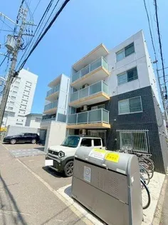 プレジール医大前【4階】の外観