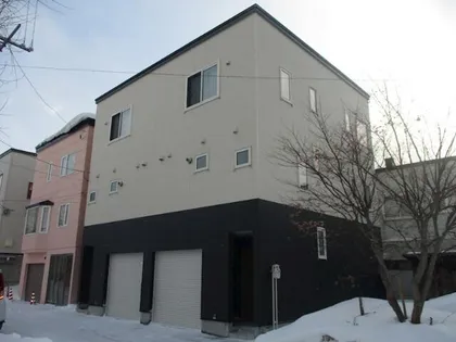 北海道札幌市東区北十三条東13丁目【テラスハウス】の外観