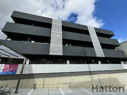 プルメリア阪大前【1階】の外観