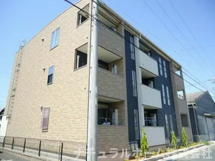 プレザンス中浜【3階】の外観