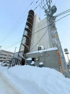 コメンスNO.1【5階】の外観