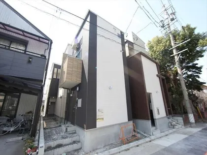 GiftI(ギフトワン)【1階】の外観