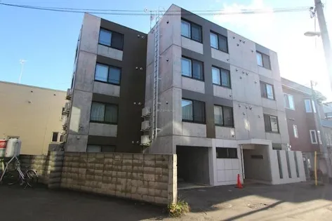 アトリア月寒【3階】の外観