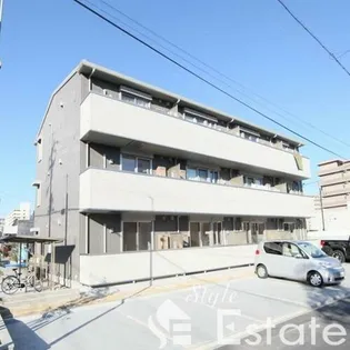 アバンサール【1階】の外観