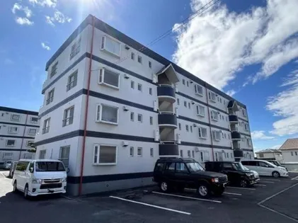 衣浦マンション C棟【1階】の外観