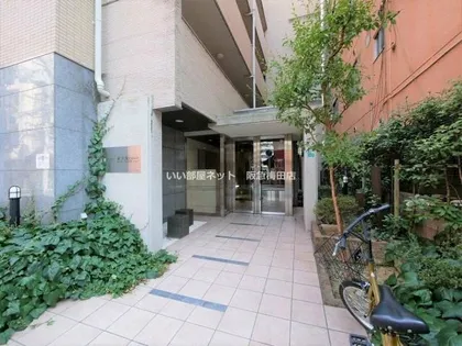 LUMINOUS新大阪【9階】の玄関