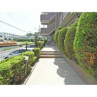 ソレイユ社ヶ丘【1階】の玄関