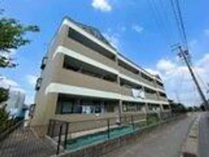 マンションルミナス【1階】の外観