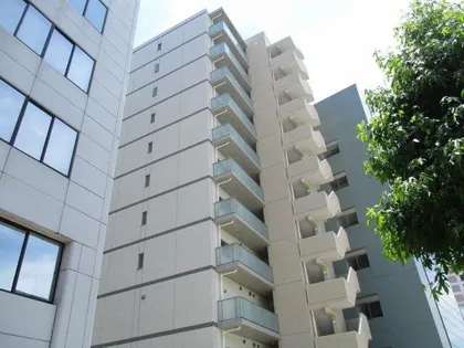 ノーブル徳川【6階】の外観