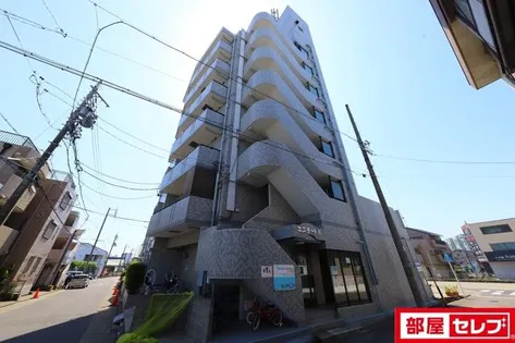 エステートⅡ【3階】の外観