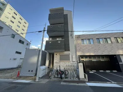 Scottsdale(スコッツデール)【1階】の外観