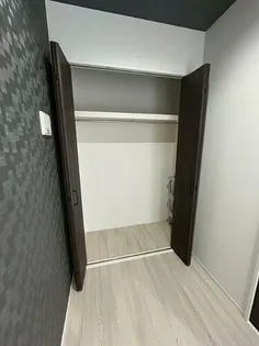 エヌエムキャトフヴァントゥレーズノース【3A号室】の内装