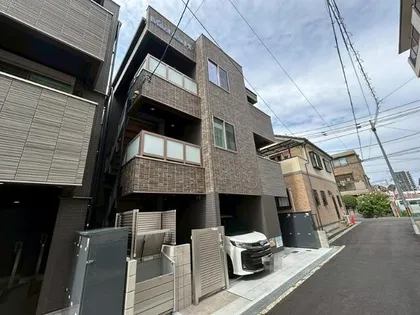 エヌエムキャトフヴァントゥレーズノース【3A号室】の外観