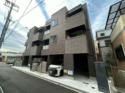 エヌエムキャトフヴァントゥレーズノース【3A号室】の外観