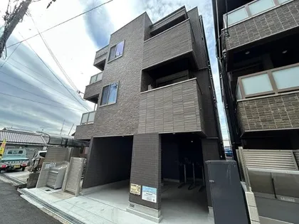 エヌエムキャトフヴァントゥレーズサウス【3B号室】の外観