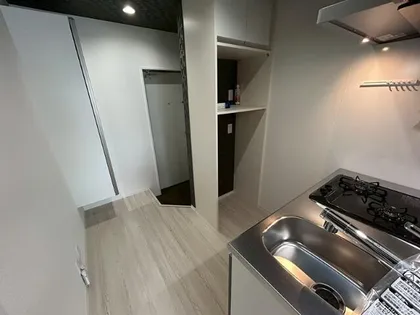 エヌエムキャトフヴァントゥレーズサウス【3B号室】の玄関