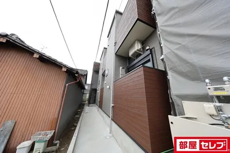 アムールヒナの画像