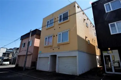 メゾンプレアデス【2階】の外観