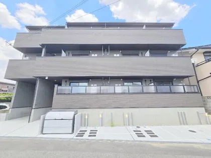 セレニティ下木田B棟【3階】の外観