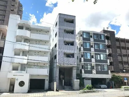 八事スチューデントビル【2階】の外観