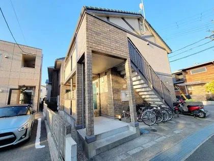 兵庫県川西市小花1丁目【アパート】の外観