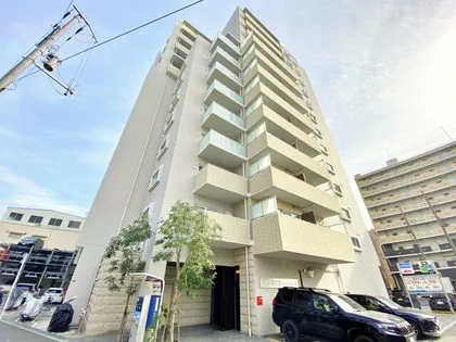 W O B KYOBASHIの画像