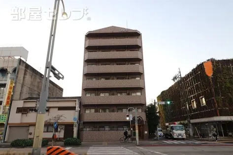 フロンティアハイツ【2階】の外観