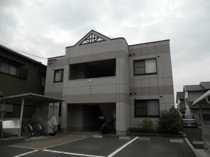 フローラルコート大高【201号室】の外観