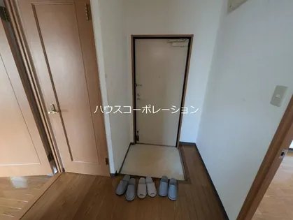 ハイツ大武【1階】の玄関