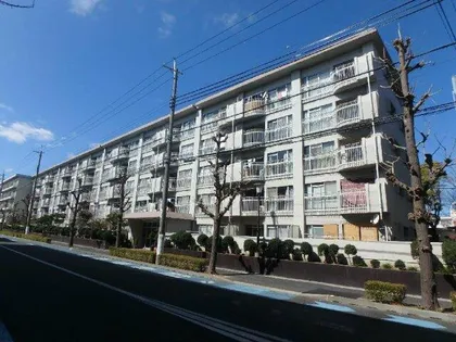 マンション塚口【1階】の外観